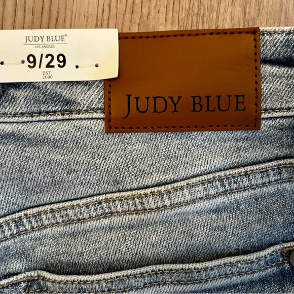 NWT - Judy Blue Retro Wide Classic Denim With Yolk Jeans - size 9/29 - Picture 9 of 10